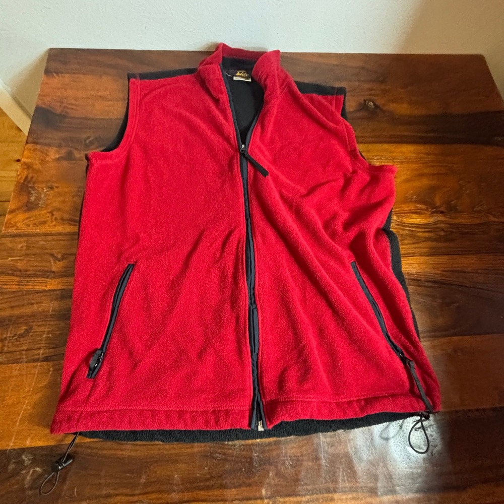 REI Vintage Polartec Fleece Vest Mens Medium Red Black Full Zip Gorpcore Hiking